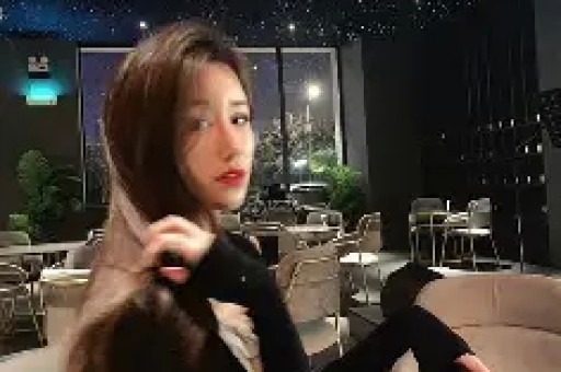 王鹤棣深夜微博回应‘小群’事件沈月道歉并晒群聊截图